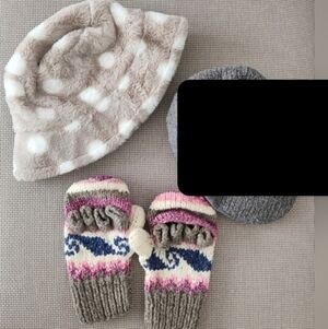Bundle of Winter Hat and Mittens